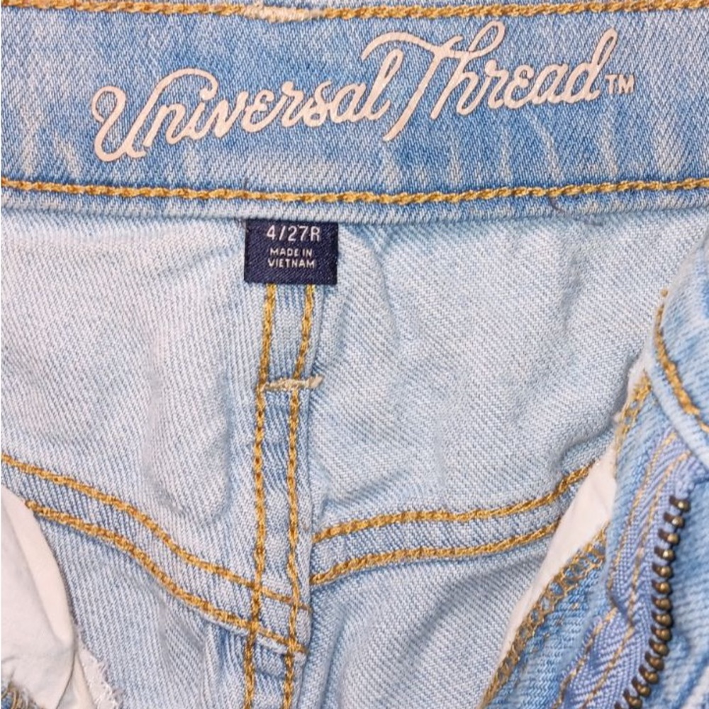 Universal Thread Distressed Blue Women's Jeans - Picture 4 of 5